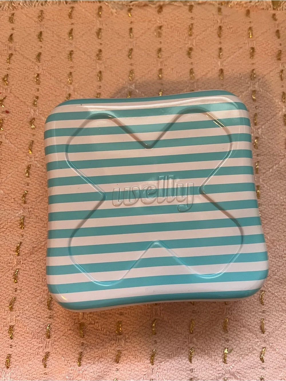 Metal tin